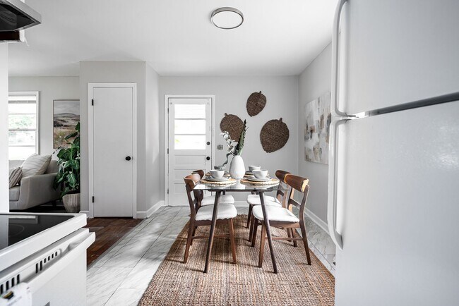 Building Photo - Charming 3-Bedroom Brick Home – Comfort, S...