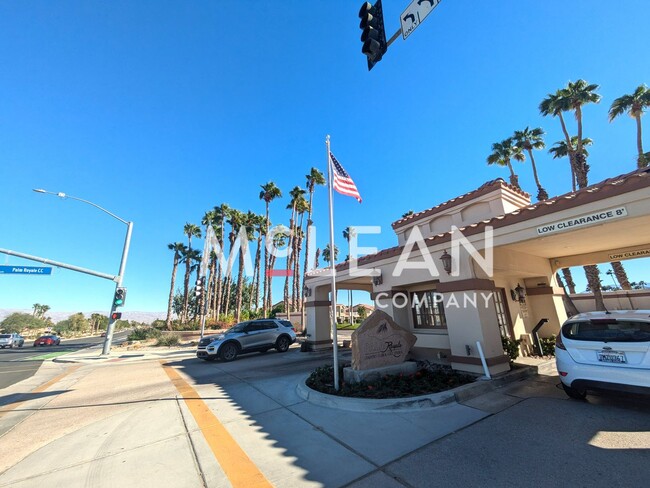 Building Photo - Palm Royale - 2 Bedroom Condo In La Quinta...