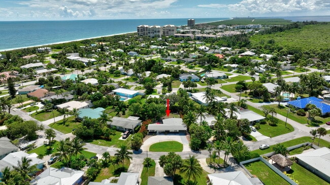 Building Photo - 1911 Cypress Ave