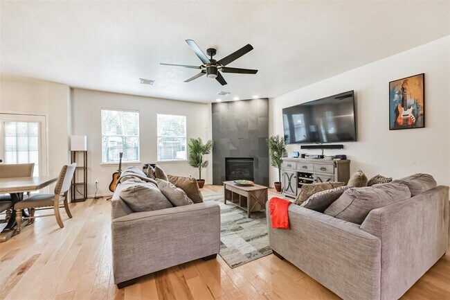 Building Photo - 18307 Wild Lilac Trail