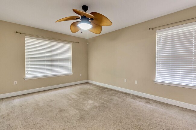 Building Photo - 1952 Bay Pine Cir