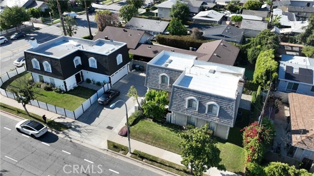 Building Photo - 2235 E Maple St