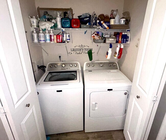 Building Photo - 6140 Sowerby Ln