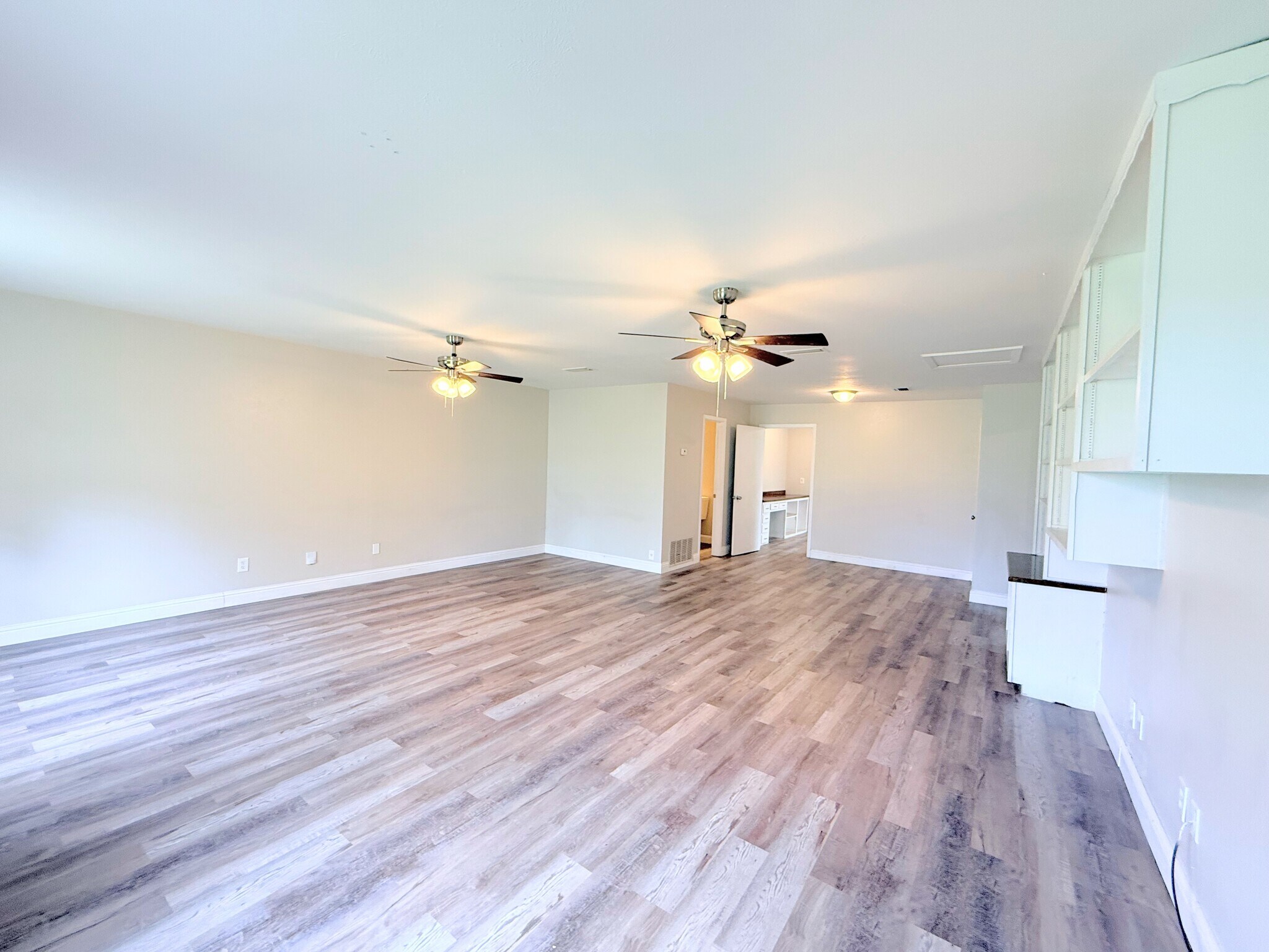 Building Photo - 4075 Old Bonham Rd