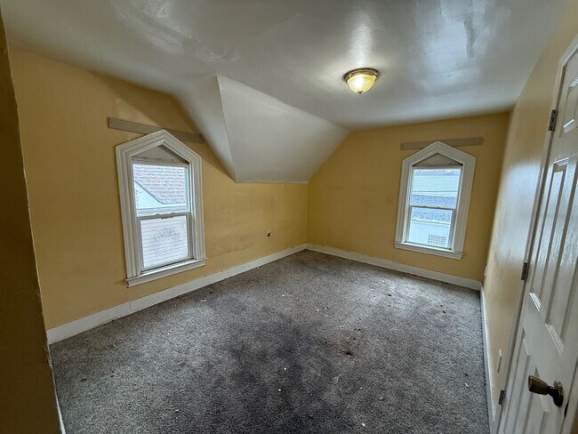 Building Photo - 306 Laredo St