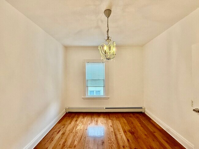 Building Photo - 186 Arlington St