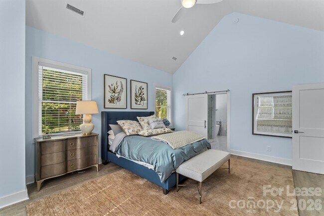 Building Photo - 129 Greens Rd