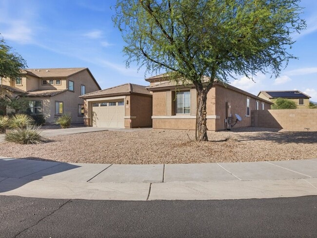 Building Photo - Spacious Cul-de-Sac Living with Modern Comforts & Community Perks