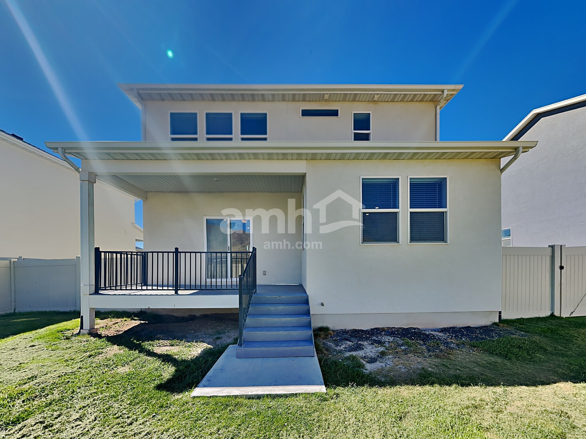 Building Photo - 4428 Poplar St