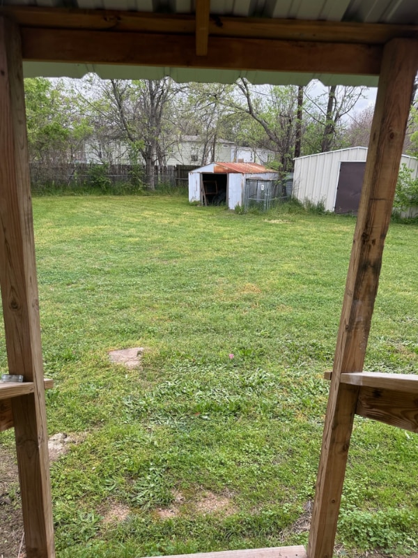 Building Photo - 443 Daybreak St