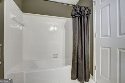 Building Photo - 9485 Nesbit Lakes Dr