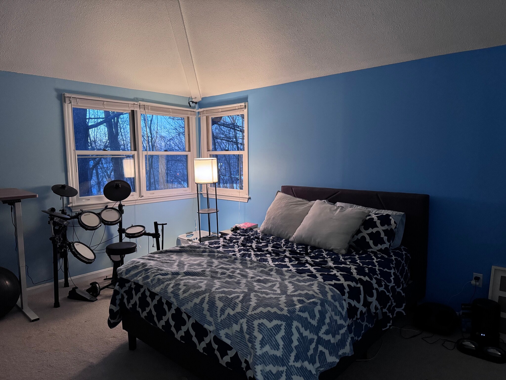 Building Photo - 30 E Bluff Rd