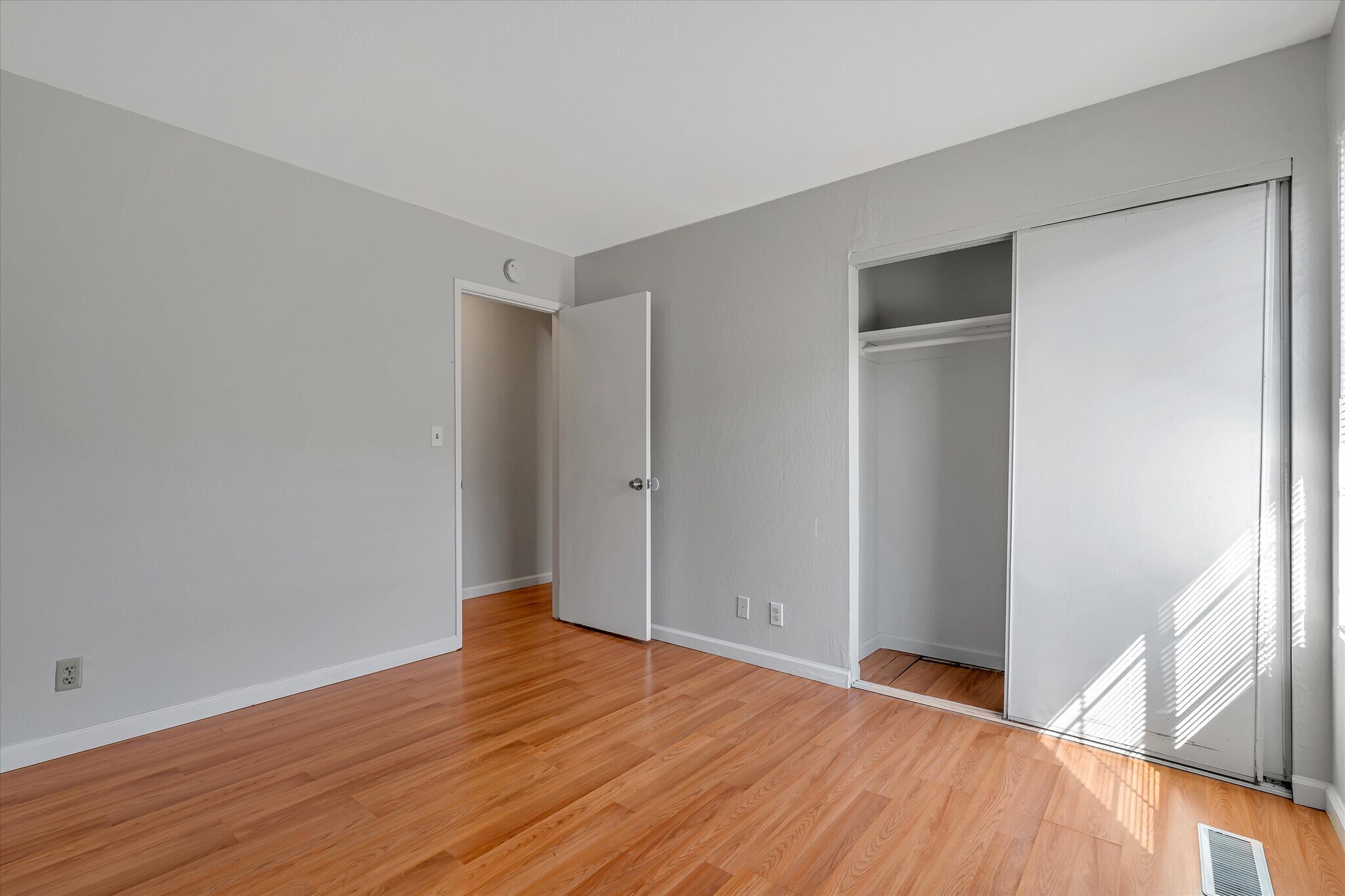 Building Photo - 30079 Vanderbilt St