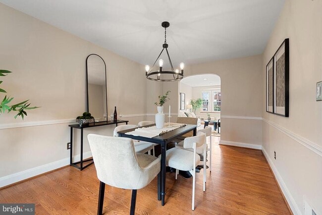 Building Photo - 183 Stanmore Rd