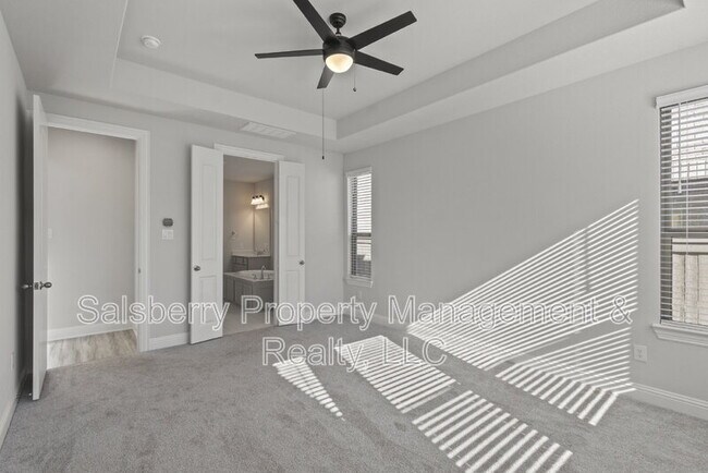 Building Photo - 2021 Daniel Dr