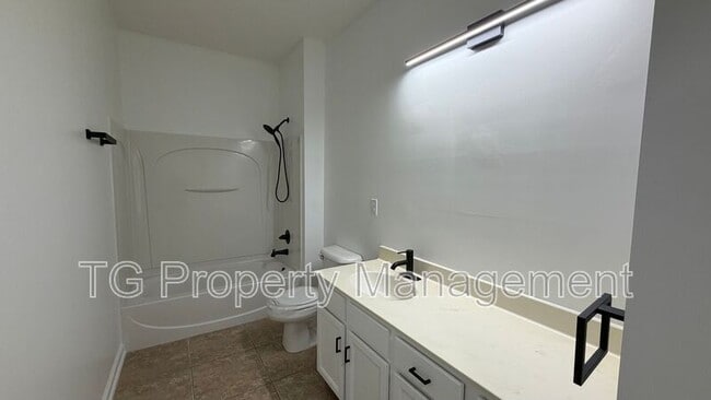 Building Photo - 6475 Greenland Chase Blvd