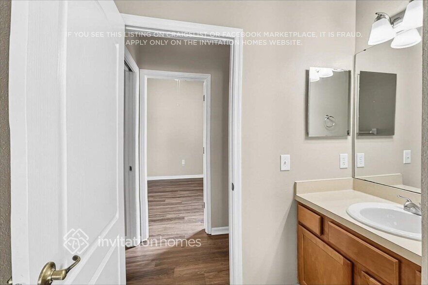 Building Photo - 2620 Abbey Grove Dr