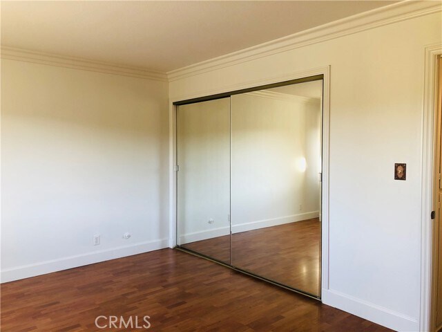 Building Photo - 205 Via Montego