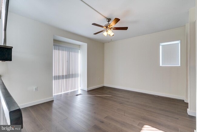 Building Photo - 9836 Sweet Mint Dr