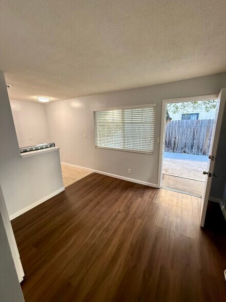 Building Photo - 4114 Manhattan Beach Blvd