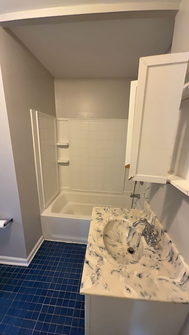 Building Photo - Spacious and Renovated Charles Village 4bd...