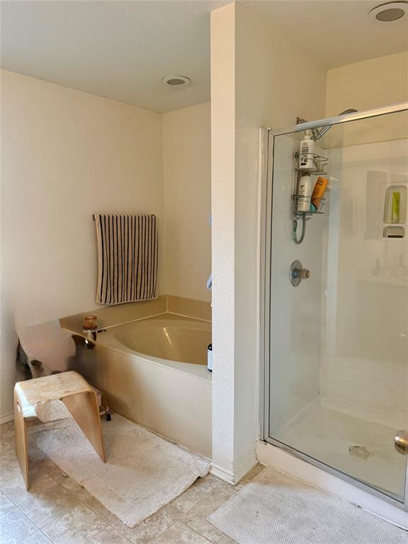 Building Photo - 11104 Chatam Berry Ln