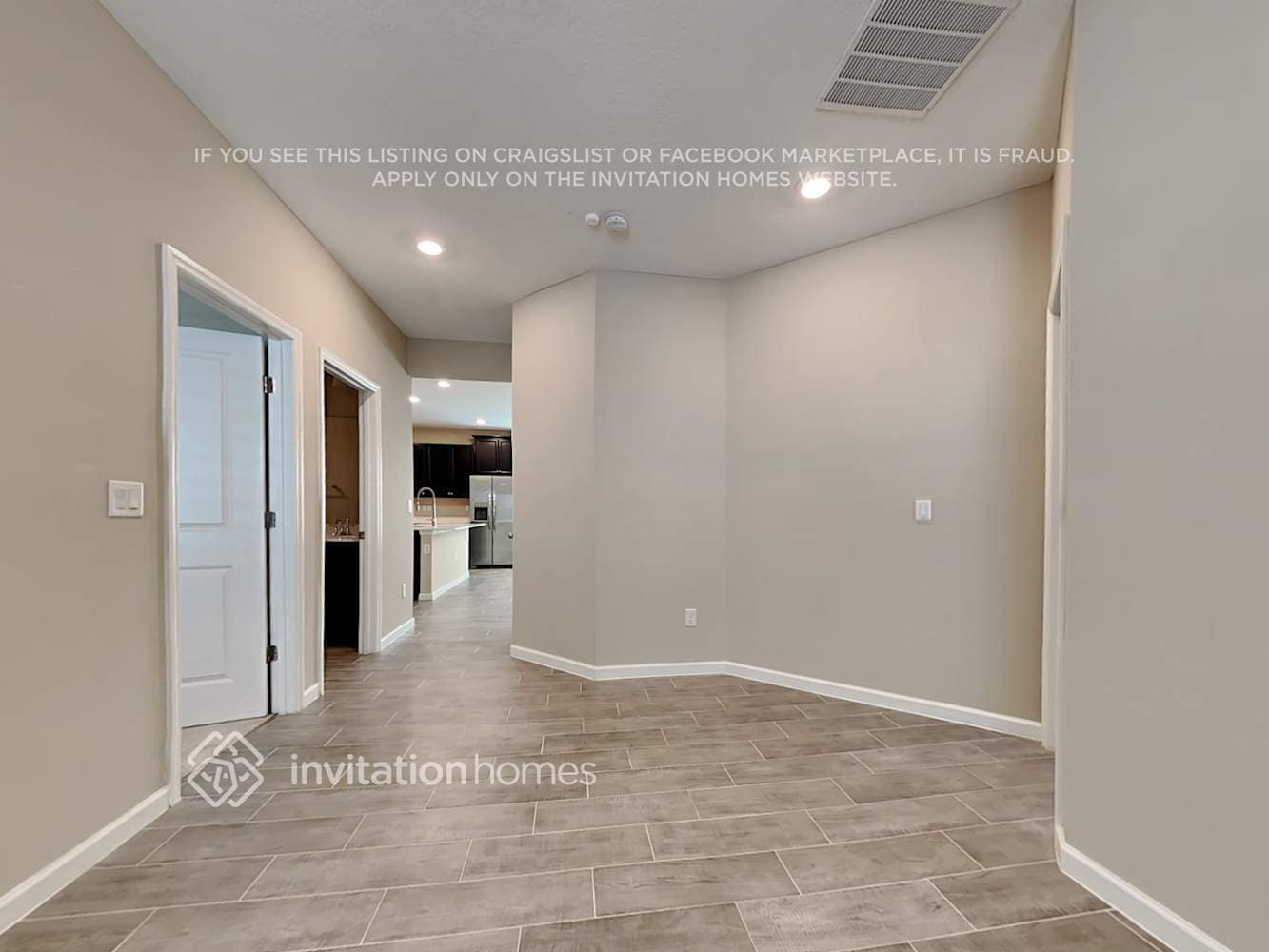 Building Photo - 9760 Lovage Ln