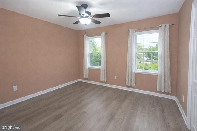 Building Photo - 304 Coventry Way