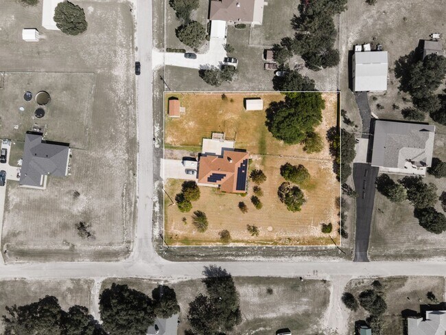 Building Photo - 122 CR - 4936