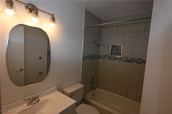 Building Photo - 2334 N Lamb Blvd