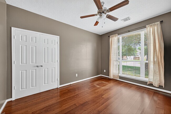 Building Photo - 10815 Lake Raven Ct