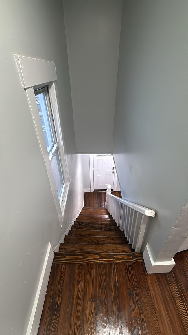 Building Photo - 251 Newhall St