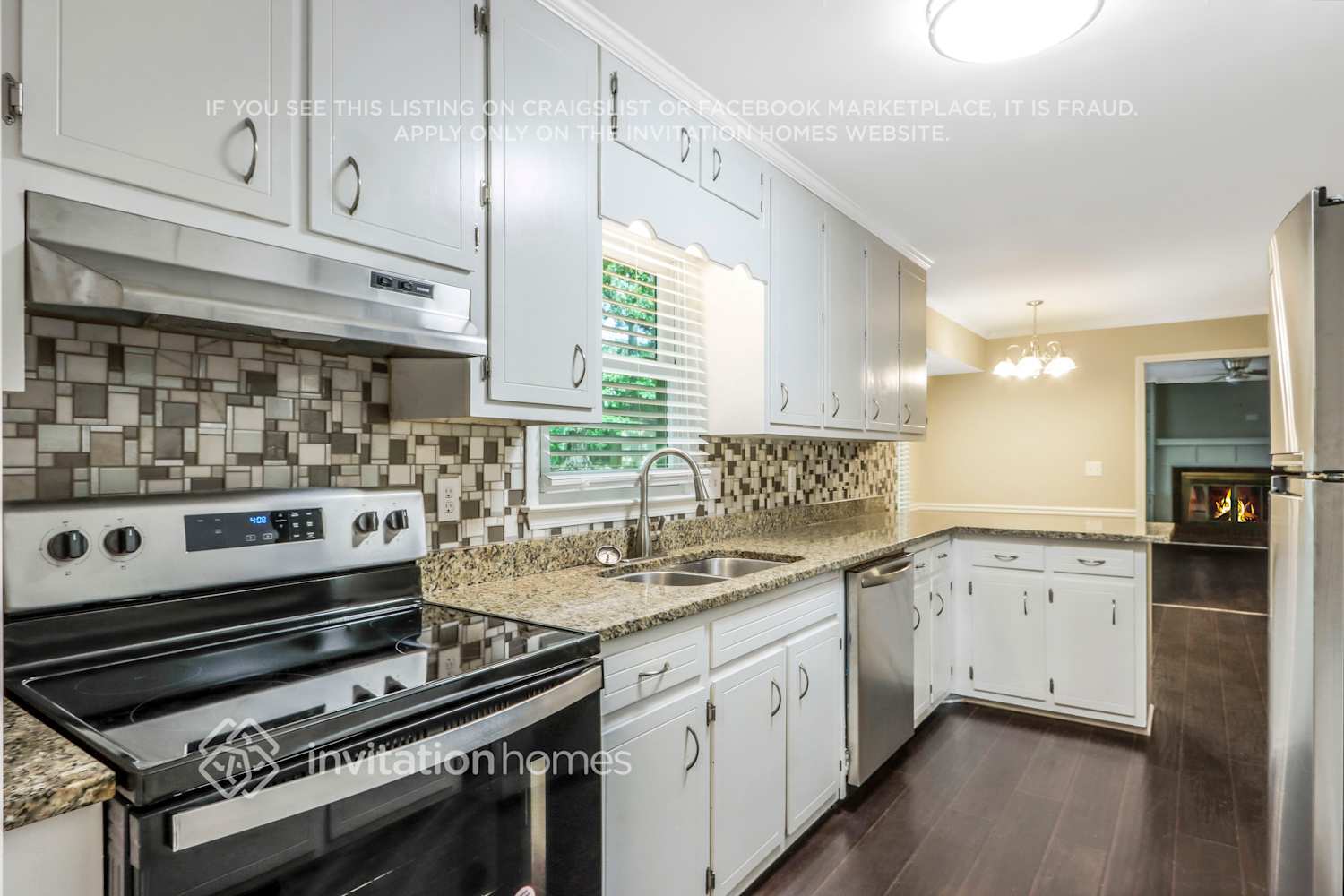 Building Photo - 677 Royal Abbey Dr