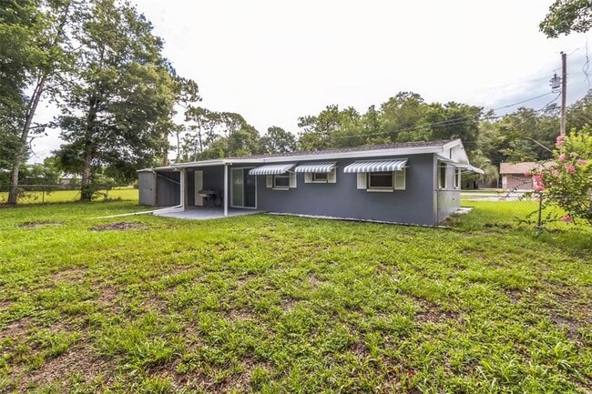 Building Photo - 5390 S Manatee Terrace