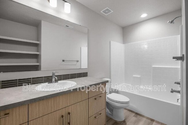 Building Photo - 11116 W Langit St