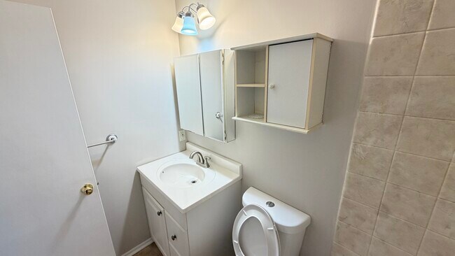 Building Photo - 325 Charred Oak Ct