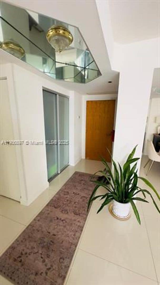 Building Photo - 3610 Yacht Club Dr