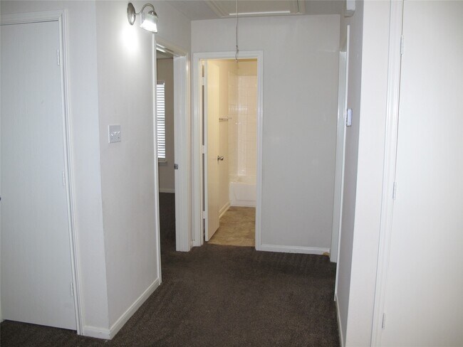 Building Photo - 16910 Port O Call St