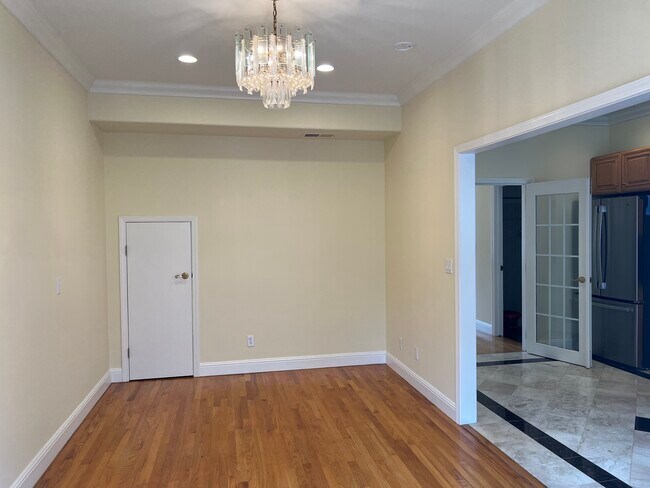dining room - 1276 45th Ave