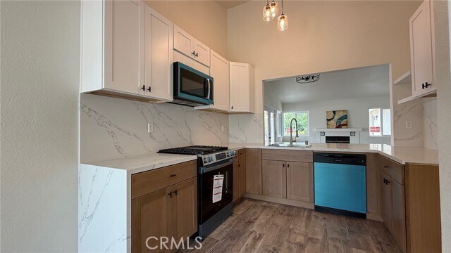 Building Photo - 24460 Tuscola Cir