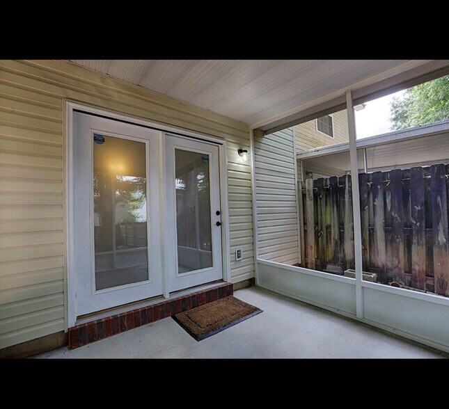 Building Photo - 2346 Emerald Ridge Loop