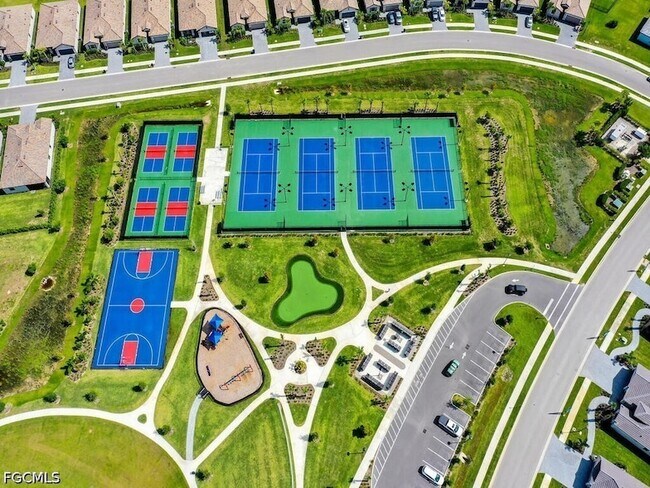 Building Photo - 14087 Winding Cedar Wy