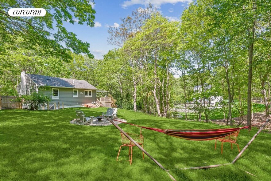 Building Photo - 22 Laurel Ln