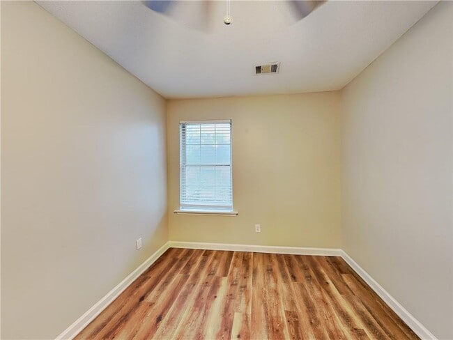 Building Photo - 3551 Lehigh Way