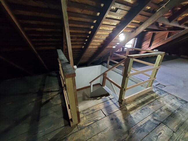 Building Photo - 1403-1403 Phillips Ave