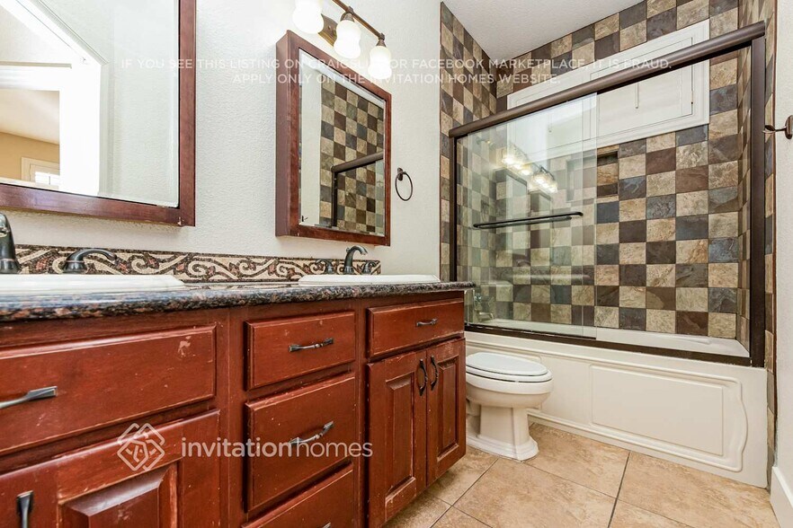 Building Photo - 5501 Carnation Meadow St