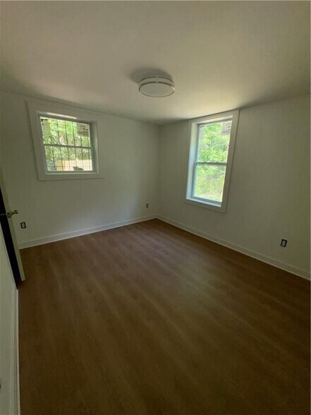 Building Photo - 6632 Stark Ct
