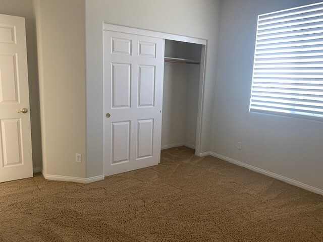 Building Photo - 84126 Canzone Dr