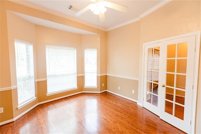 Building Photo - 314 Blossomwood Dr