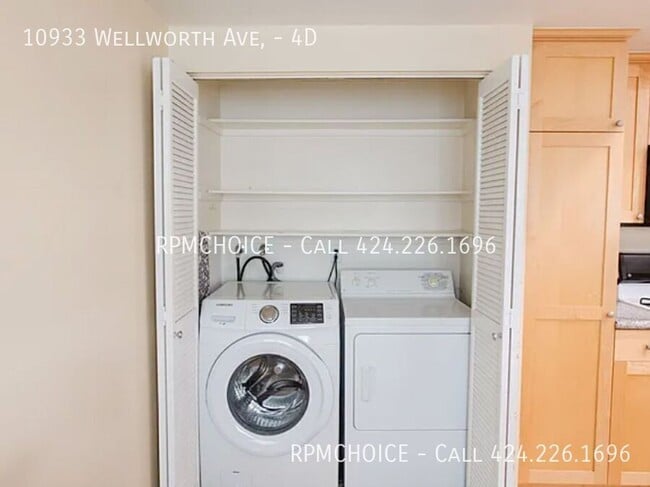 Building Photo - 10933 Wellworth Ave
